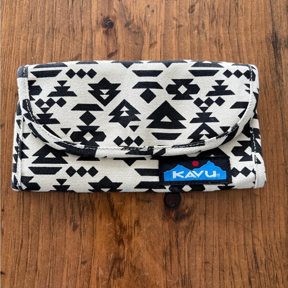 Kavu Geometric Black and White Kids Wallet